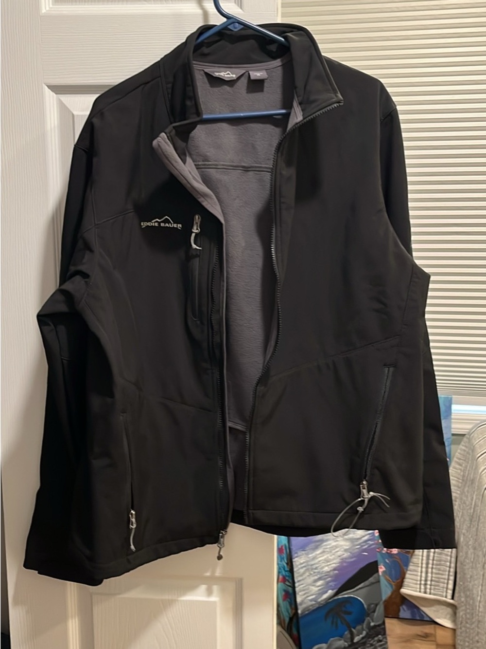 Eddie Bauer Men’s Black Lightweight Softshell Jacket